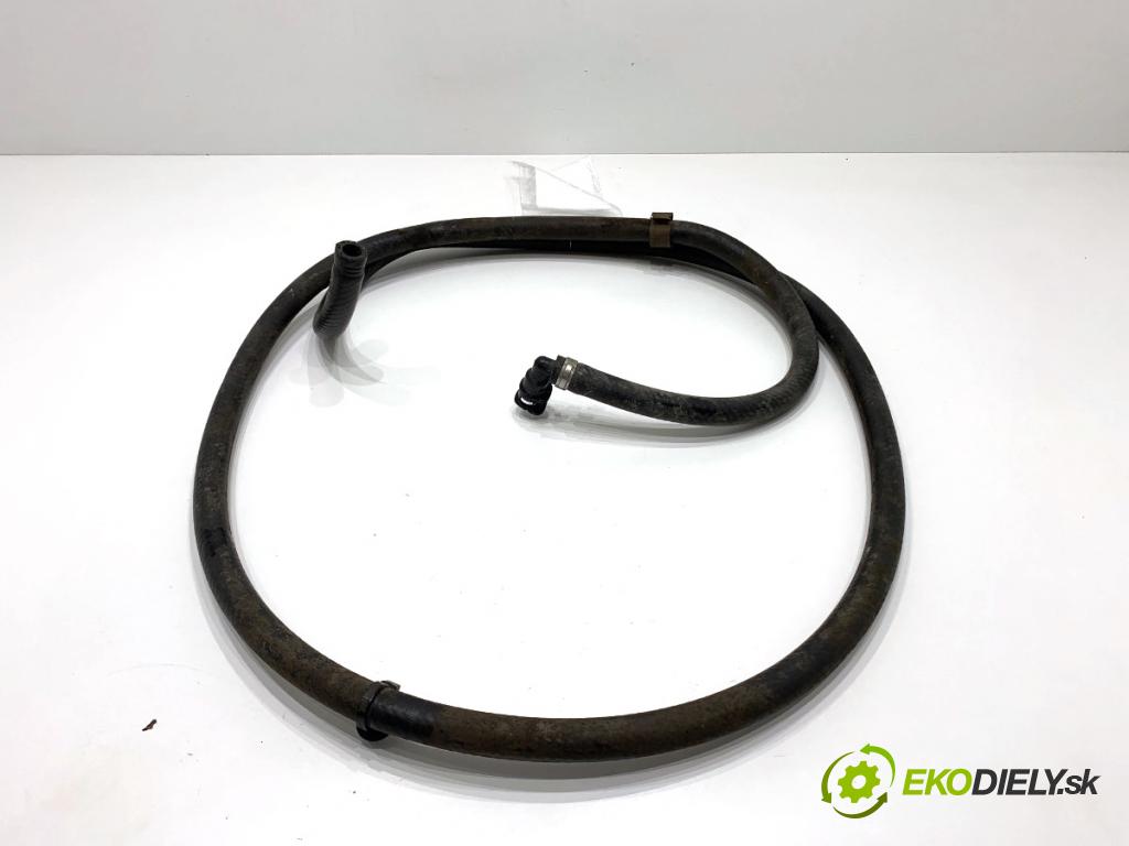 AUDI A4 B8 Kombi 2011 125 kW 2.0 TDI quattro 1968 trubka ostřikovačů světel XENON 