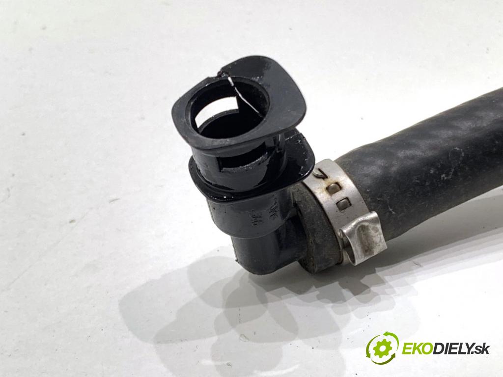 AUDI A4 B8 Kombi 2011 125 kW 2.0 TDI quattro 1968 trubka ostřikovačů světel XENON