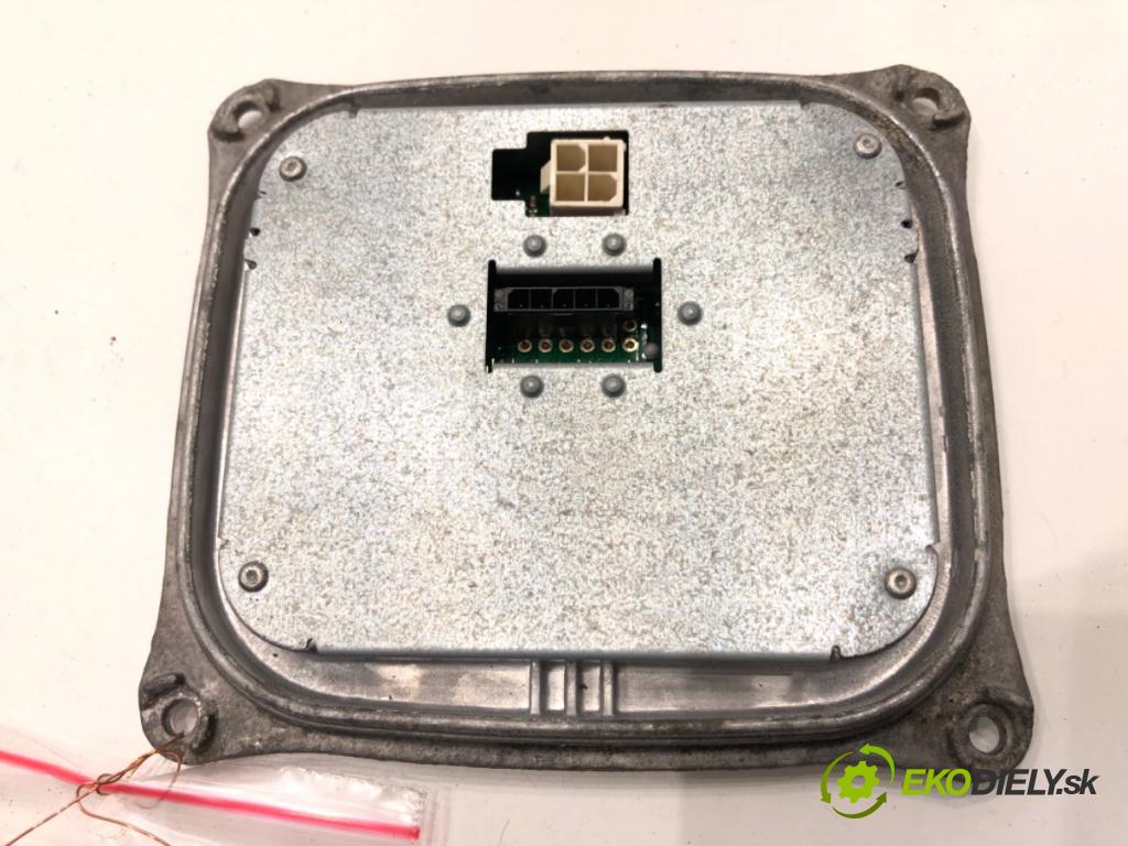 AUDI A4 B8 Kombi 2011 125 kW 2.0 TDI quattro 1968 Menič XENON 8K0907472A (Riadiaca jednotka xenónu)