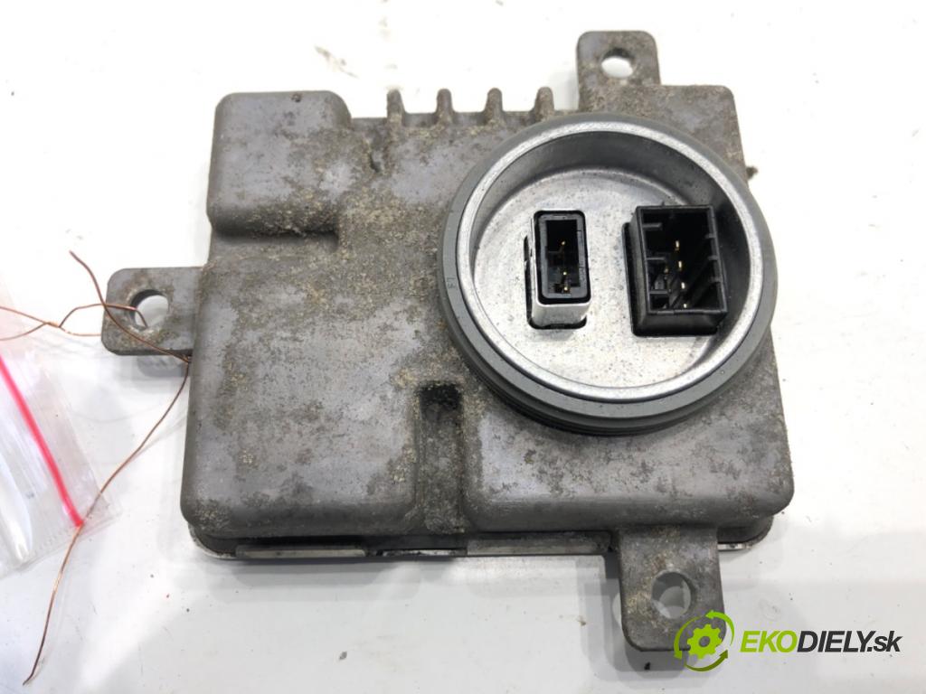 AUDI A4 B8 Kombi 2011 125 kW 2.0 TDI quattro 1968 Menič XENON 8K0941597C (Riadiaca jednotka xenónu)