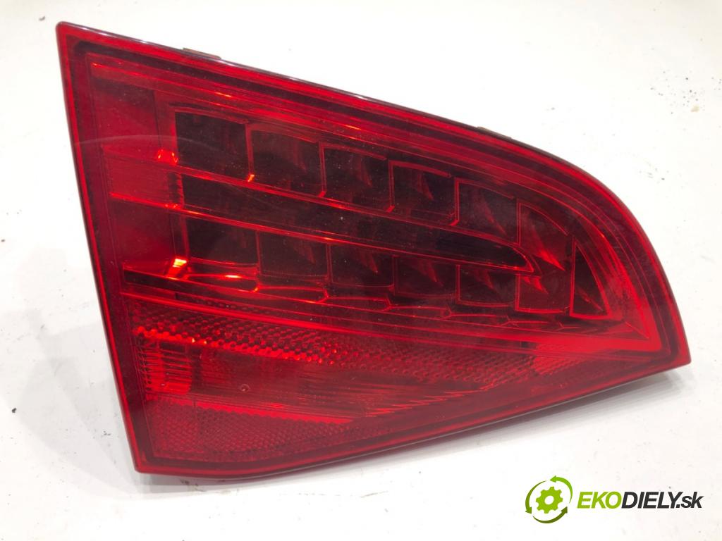 AUDI A4 B8 Kombi 2011 125 kW 2.0 TDI quattro 1968 Svetlo zad ľavá strana vnútorná 8K9945093B (Kľučka dverí ostatné)