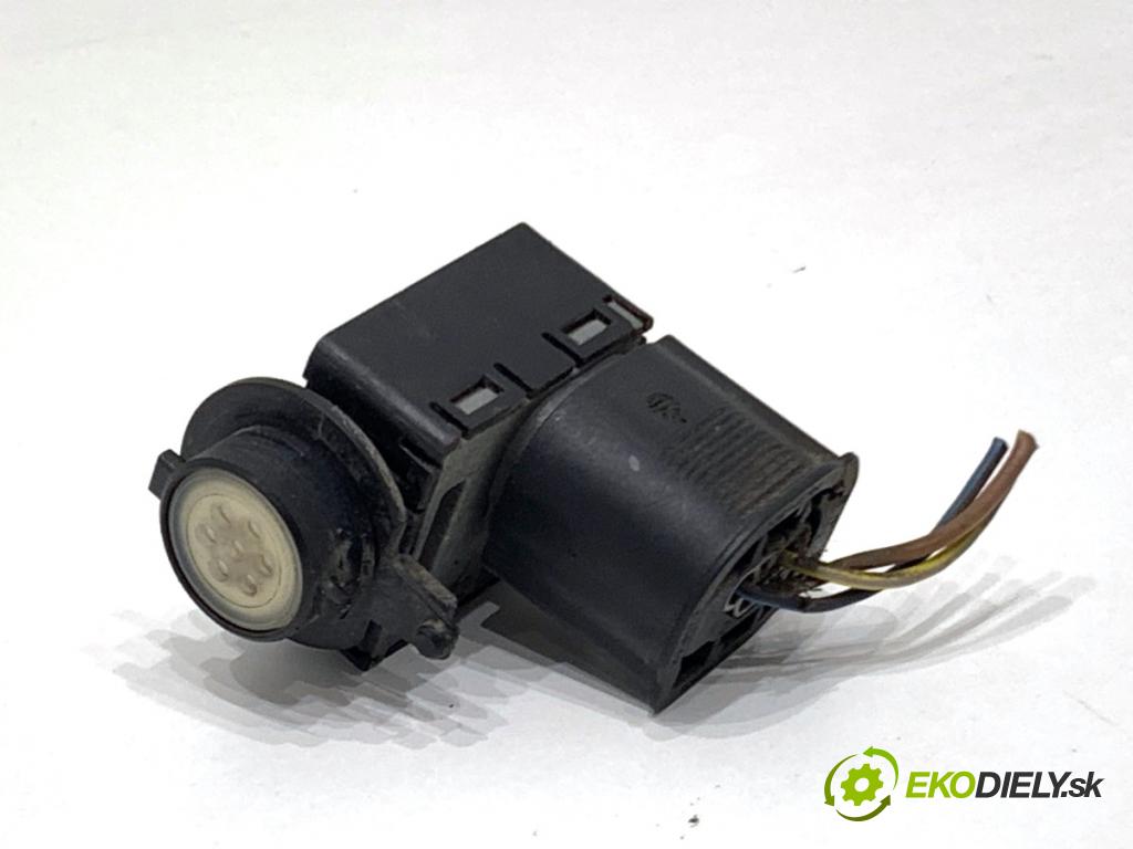 AUDI A4 B8 Kombi 2011 125 kW 2.0 TDI quattro 1968 Snímač kvality vzduchu 8K0907659A