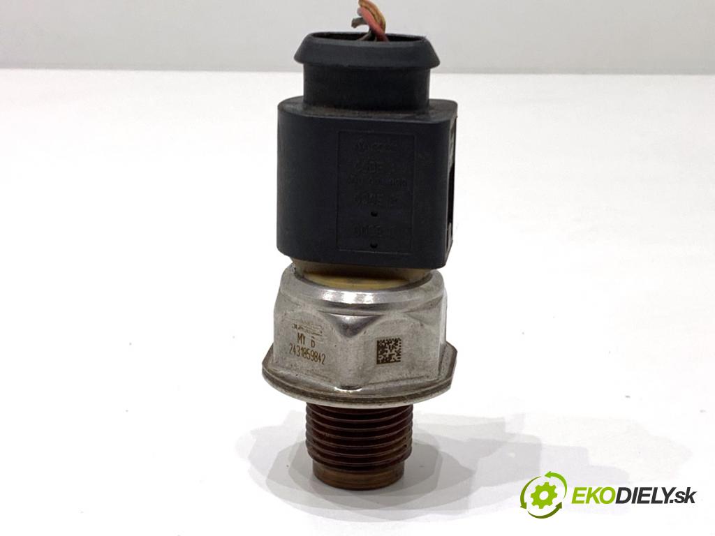 AUDI A4 B8 Kombi 2011 125 kW 2.0 TDI quattro 1968 Snímač tlaku paliva 711225040 (Snímač)