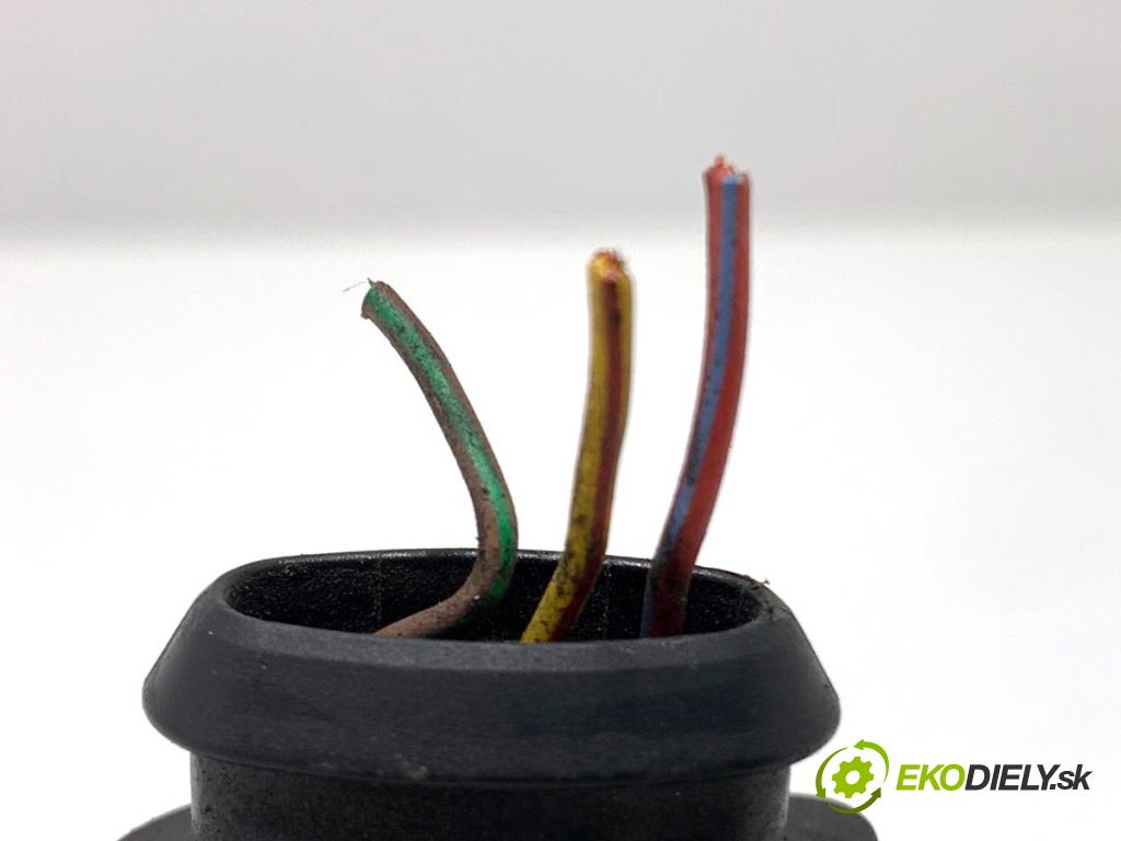 AUDI A4 B8 Kombi 2011 125 kW 2.0 TDI quattro 1968 Snímač tlaku paliva 711225040 (Snímač)