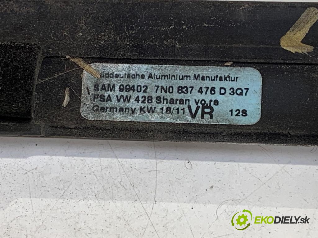 VW SHARAN nadwozie wielkoprzestrzenne (MPV) 2011 103 kW 2.0 TDI 1968 lišta Sbírání: přední část pravý 7N0837476D