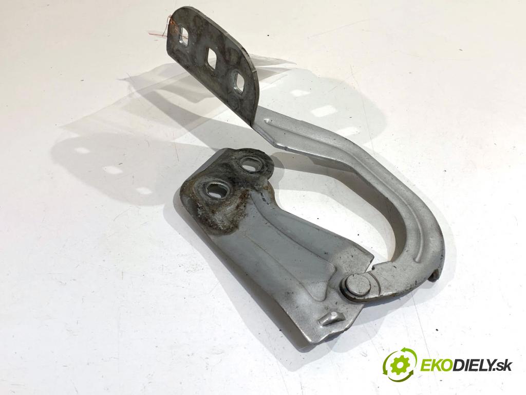 FORD FOCUS III Kombi 2016 88 kW 1.5 TDCi 1499 závěs kapoty levý přední část BM51-A16801-AD