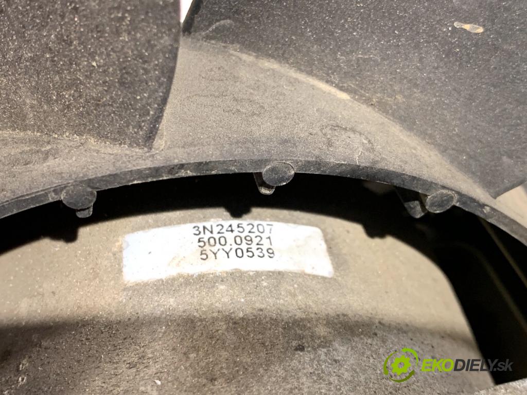 FORD FOCUS III Kombi 2016 88 kW 1.5 TDCi 1499 ventilátor chladiče  (Ventilátor)