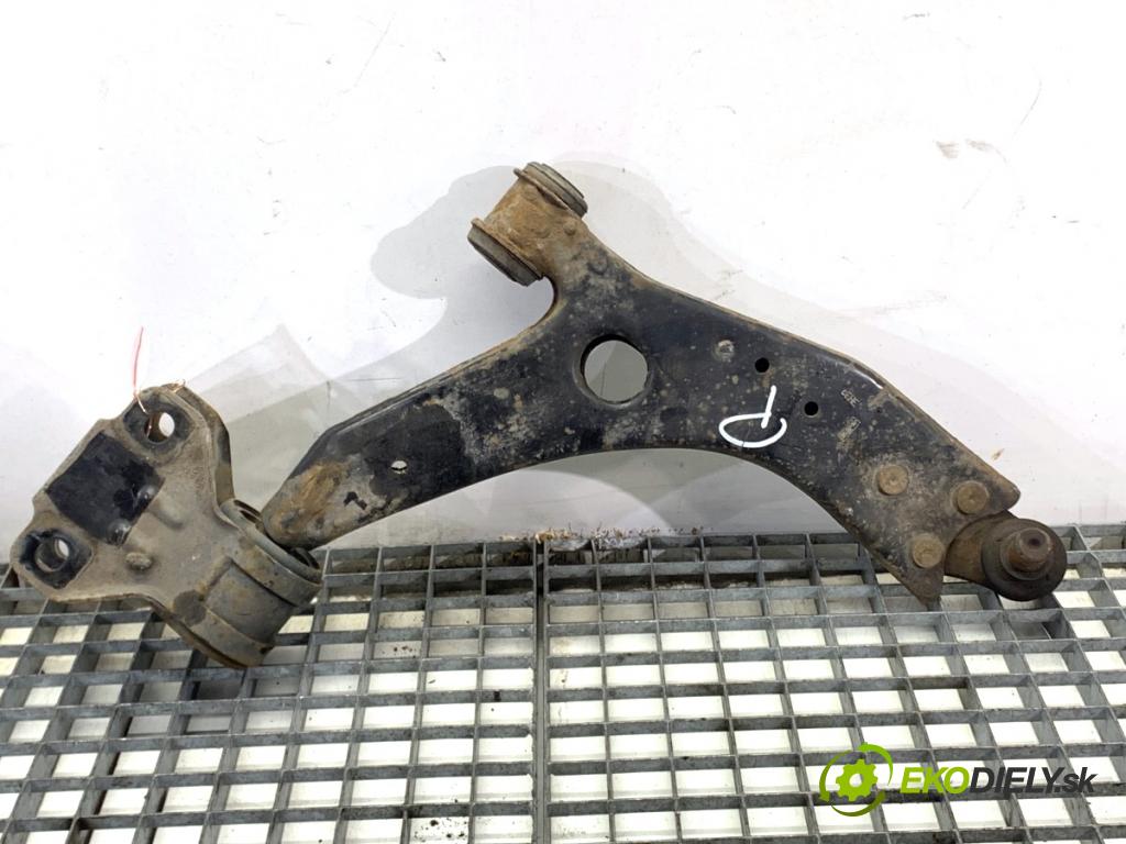 FORD FOCUS III Kombi 2016 88 kW 1.5 TDCi 1499 rameno pravý přední část