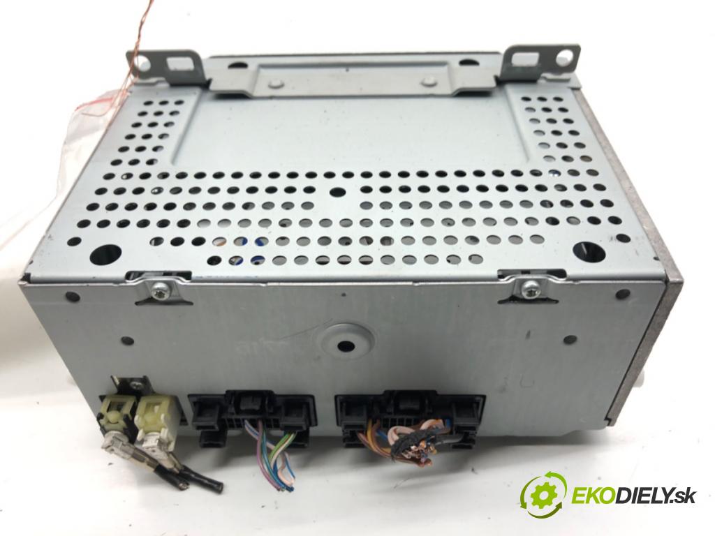 FORD FOCUS III Kombi 2016 88 kW 1.5 TDCi 1499 RADIO F1BT-18C815-GK (Audio zariadenie)