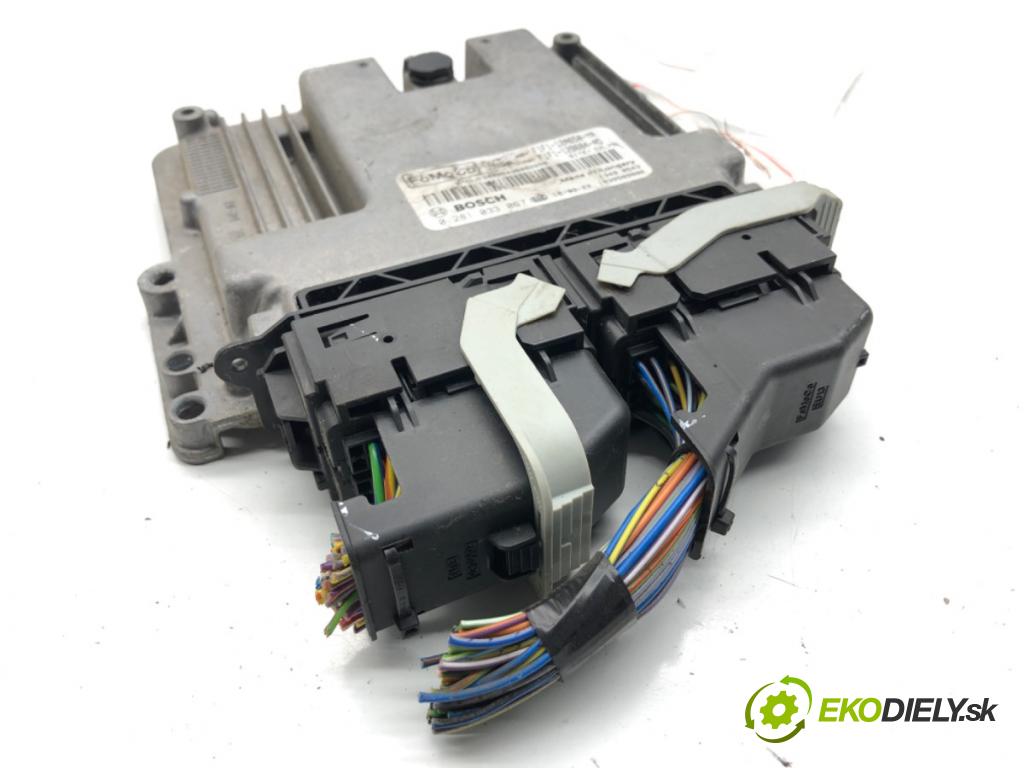 FORD FOCUS III Kombi 2016 88 kW 1.5 TDCi 1499 řídící jednotka motora F1F1-12A650-YA 0281033067 (Řídicí jednotka)