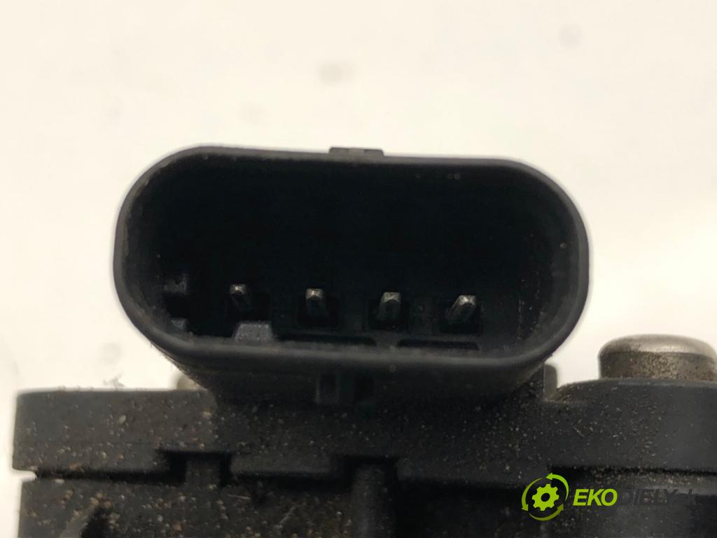 FORD FOCUS III Kombi 2016 88 kW 1.5 TDCi 1499 váha vzduchu EM5A-12B579-AA (Snímač hmotnosti vzduchu)