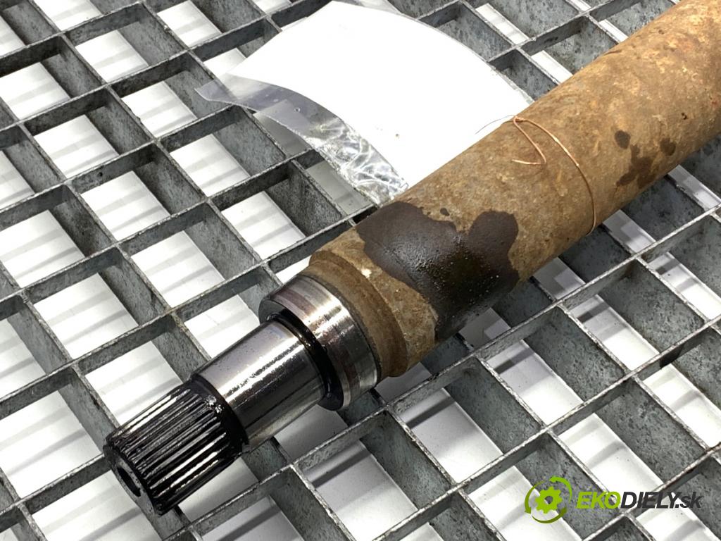 FORD FOCUS III Kombi 2016 88 kW 1.5 TDCi 1499 poloos pravý přední část