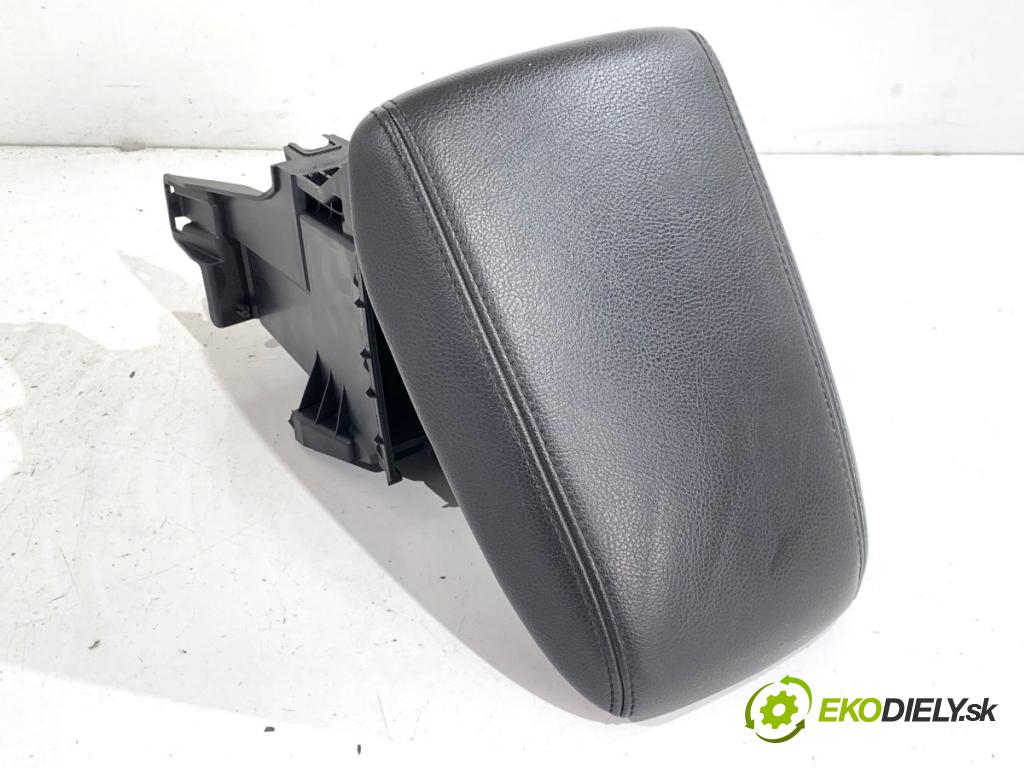 FORD FOCUS III Kombi 2016 88 kW 1.5 TDCi 1499 Lakťová opierka 1427435XCB (Lakťová opierka)