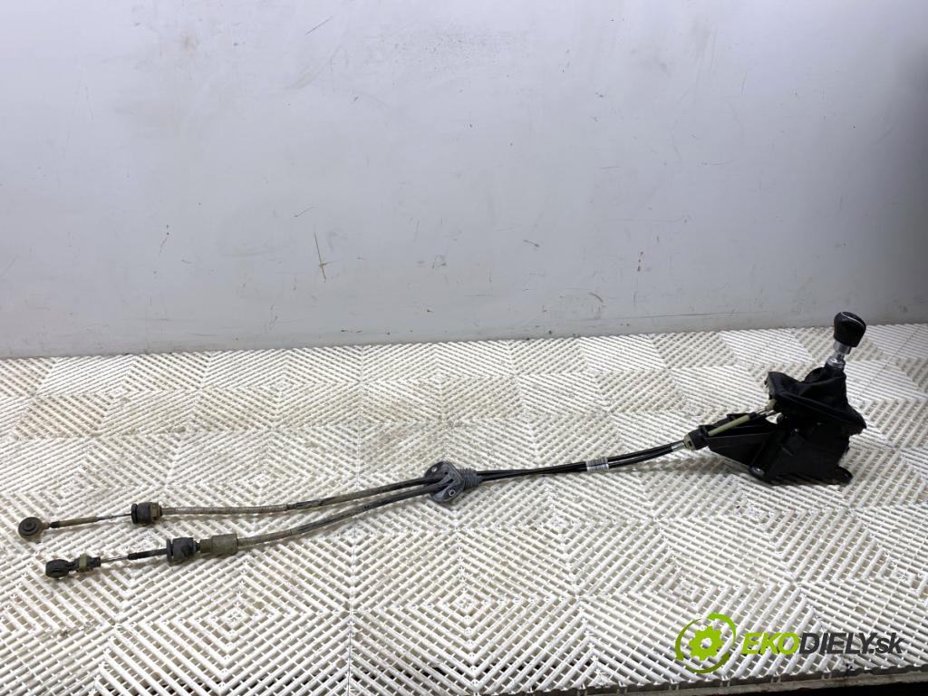 FORD FOCUS III Kombi 2016 88 kW 1.5 TDCi 1499 Kulisa F1FR-7E395-GB (Rýchlostná páka (kulisa))