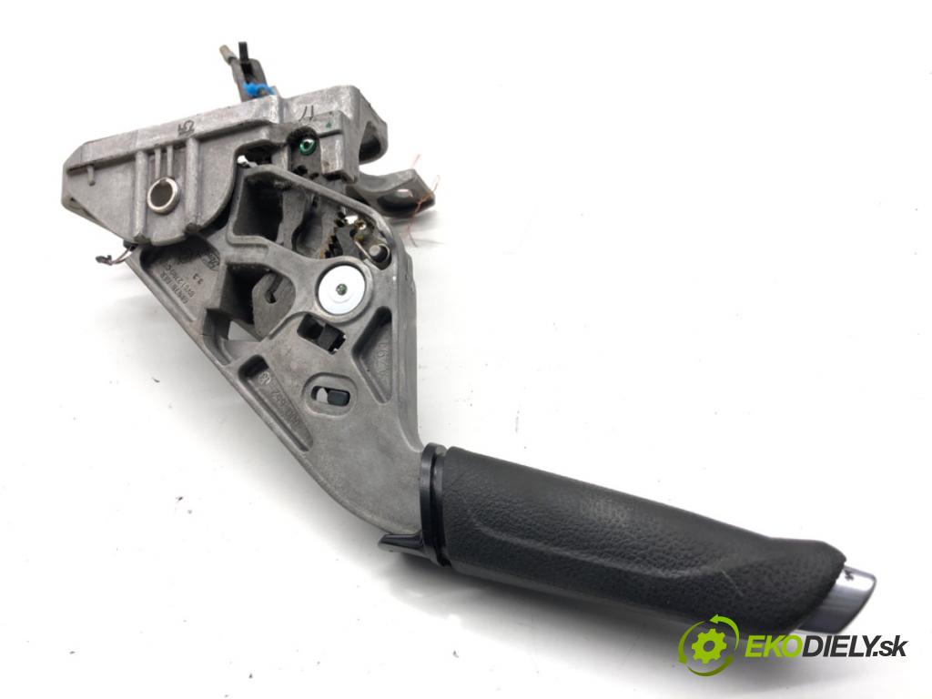 FORD FOCUS III Kombi 2016 88 kW 1.5 TDCi 1499 Kulisa brzdy ručnej brzdy BV61-2780-HB