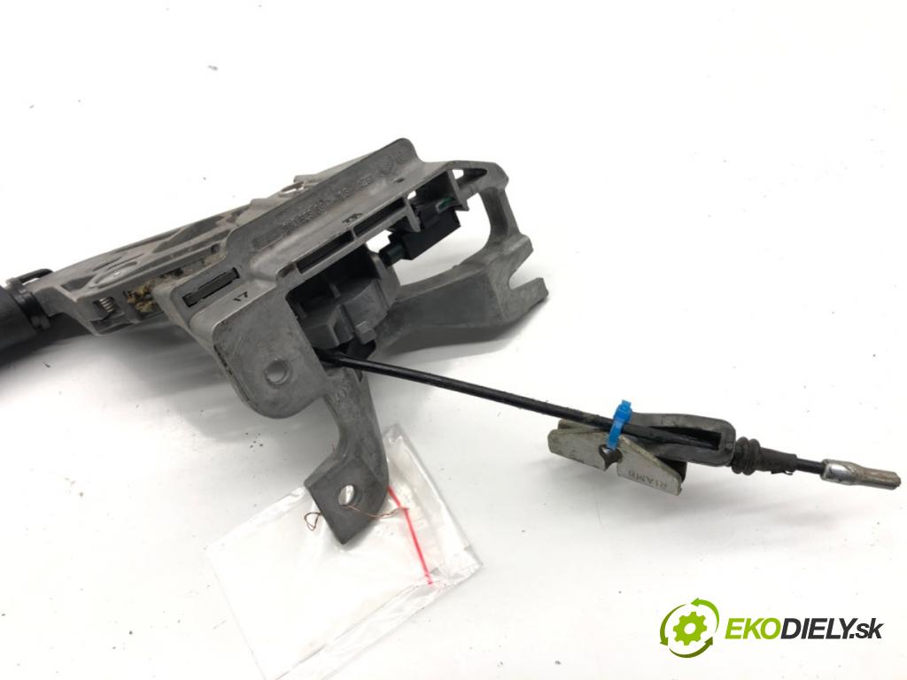 FORD FOCUS III Kombi 2016 88 kW 1.5 TDCi 1499 Kulisa brzdy ručnej brzdy BV61-2780-HB