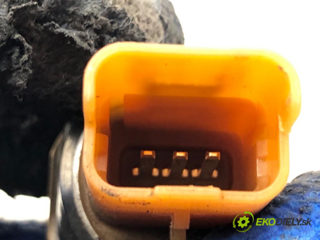 FORD FOCUS III Kombi 2016 88 kW 1.5 TDCi 1499 snímač tlaku paliva 9676643880 (Snímač)