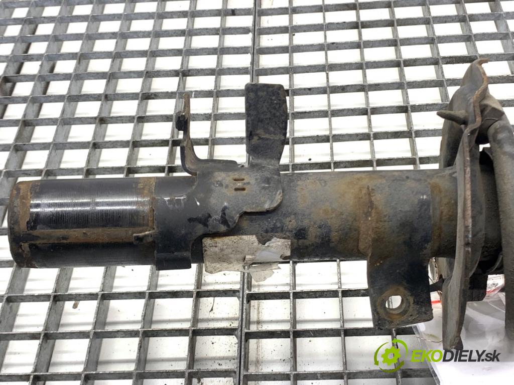 FORD FOCUS III Kombi 2016 88 kW 1.5 TDCi 1499 Tlmič pravy predný ZE