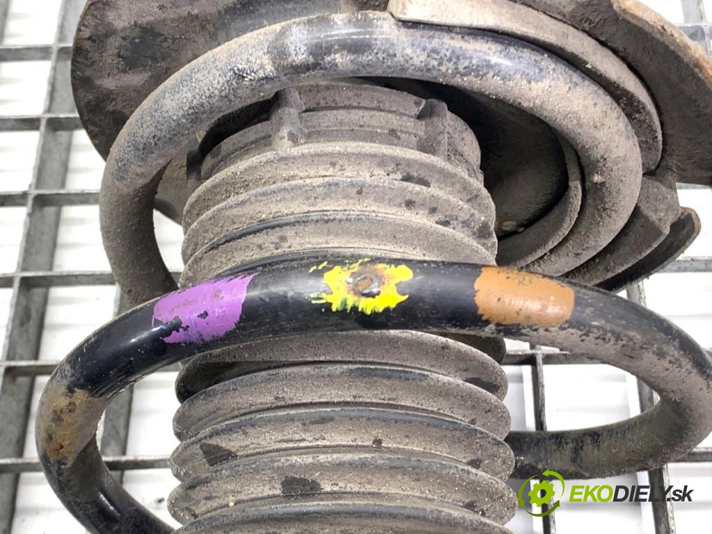 FORD FOCUS III Kombi 2016 88 kW 1.5 TDCi 1499 Tlmič pravy predný ZE