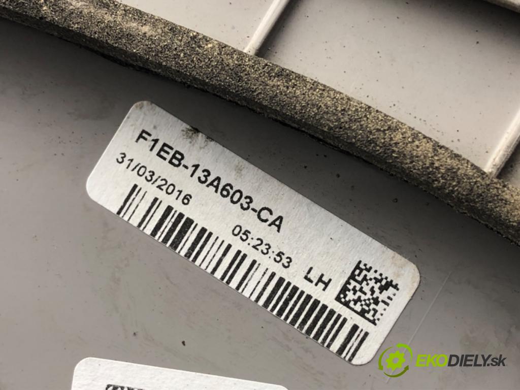 FORD FOCUS III Kombi 2016 88 kW 1.5 TDCi 1499 Svetlo zad ľavá strana vnútorná F1EB-13A603-CA (Kľučka dverí ostatné)