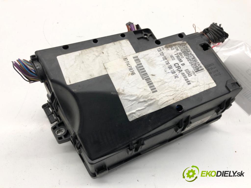 FORD FOCUS III Kombi 2016 88 kW 1.5 TDCi 1499 skříňka poistková F1FT-14K7333-CRA (Pojistková skříňka)