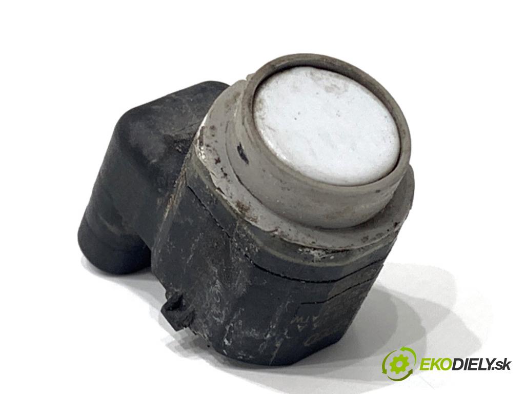 AUDI A4 B8 Kombi 2011 125 kW 2.0 TDI quattro 1968 snímač PDC 4H0919275A