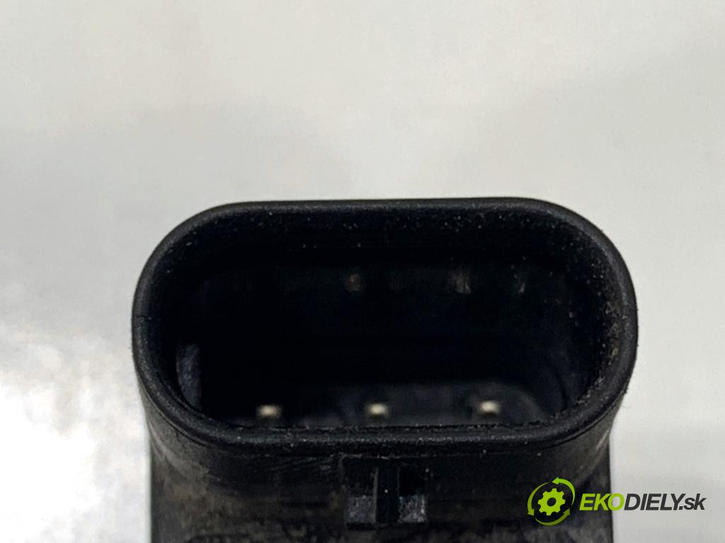 AUDI A4 B8 Kombi 2011 125 kW 2.0 TDI quattro 1968 Snímač PDC 4H0919275A