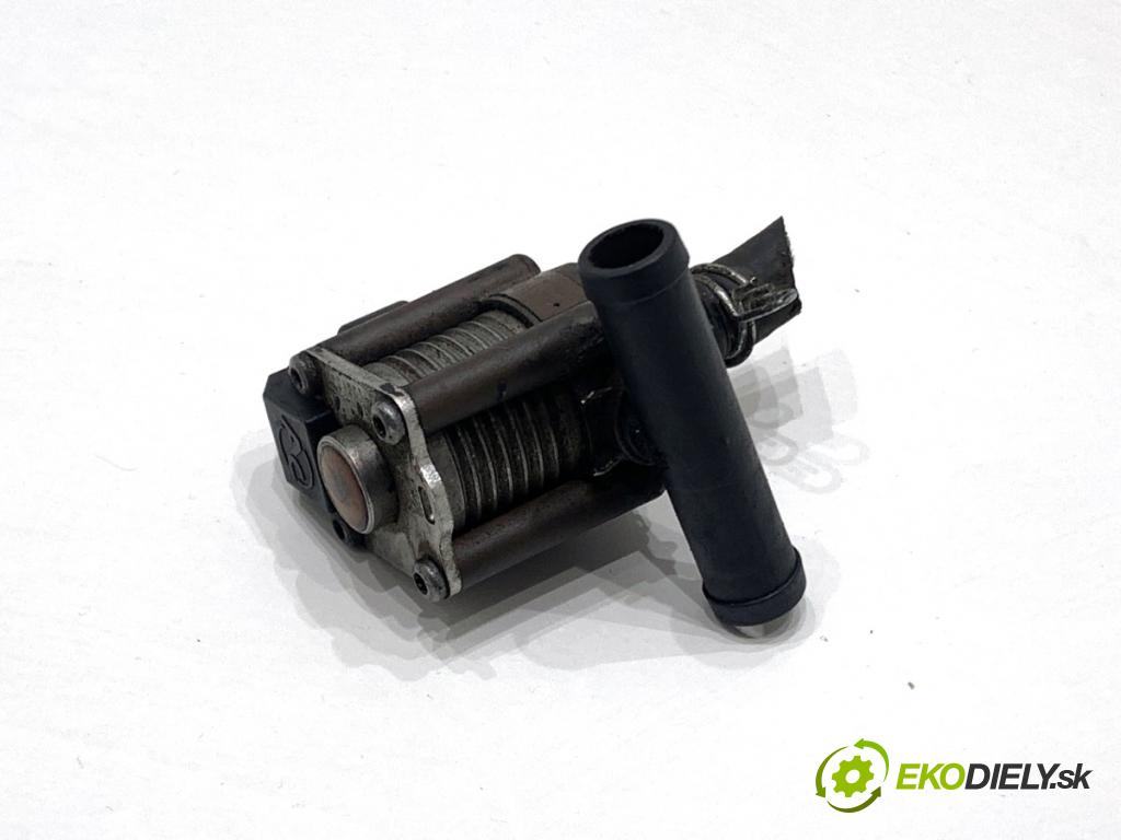 BMW E60 sedan 2004 170 kW 530 i 2979 vstřikovač LPG 67R-017294