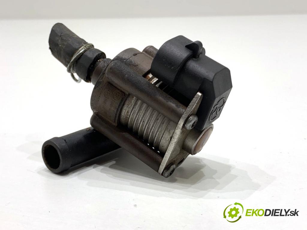 BMW E60 sedan 2004 170 kW 530 i 2979 vstrekovač LPG 67R-017294