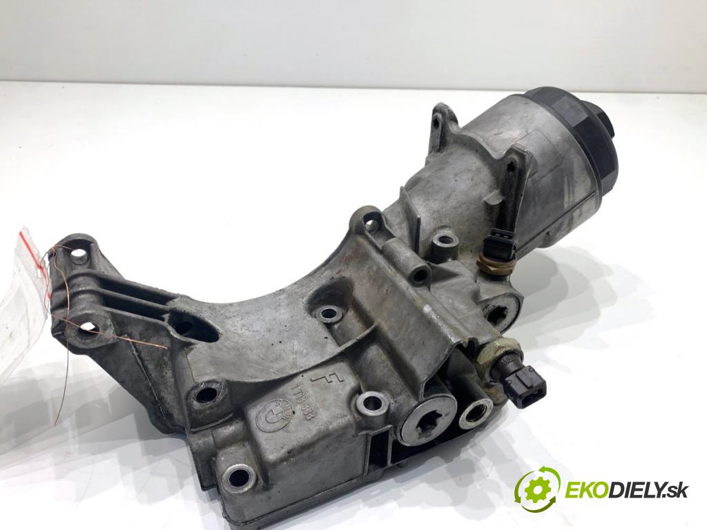 BMW E60 sedan 2004 170 kW 530 i 2979 obal filtra oleje 1713838 (Kryt olejového filtru)