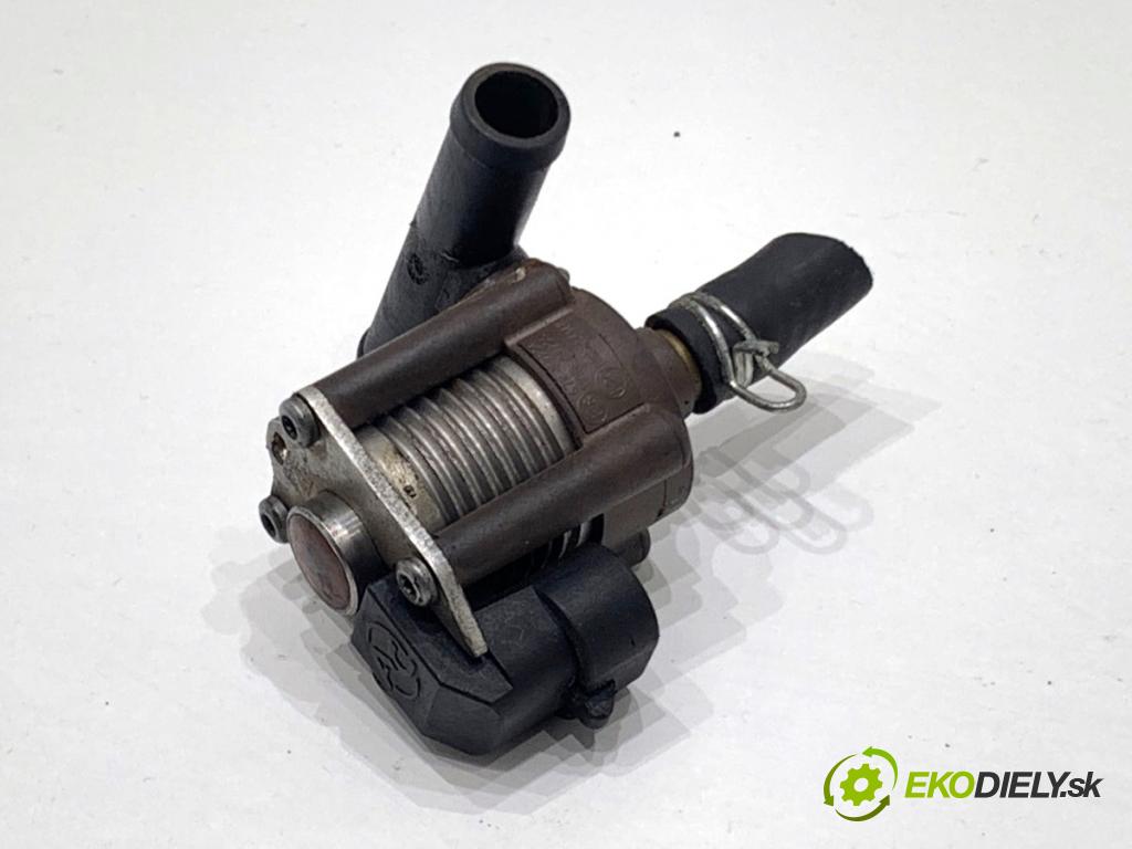 BMW E60 sedan 2004 170 kW 530 i 2979 vstřikovač LPG 67R-017294