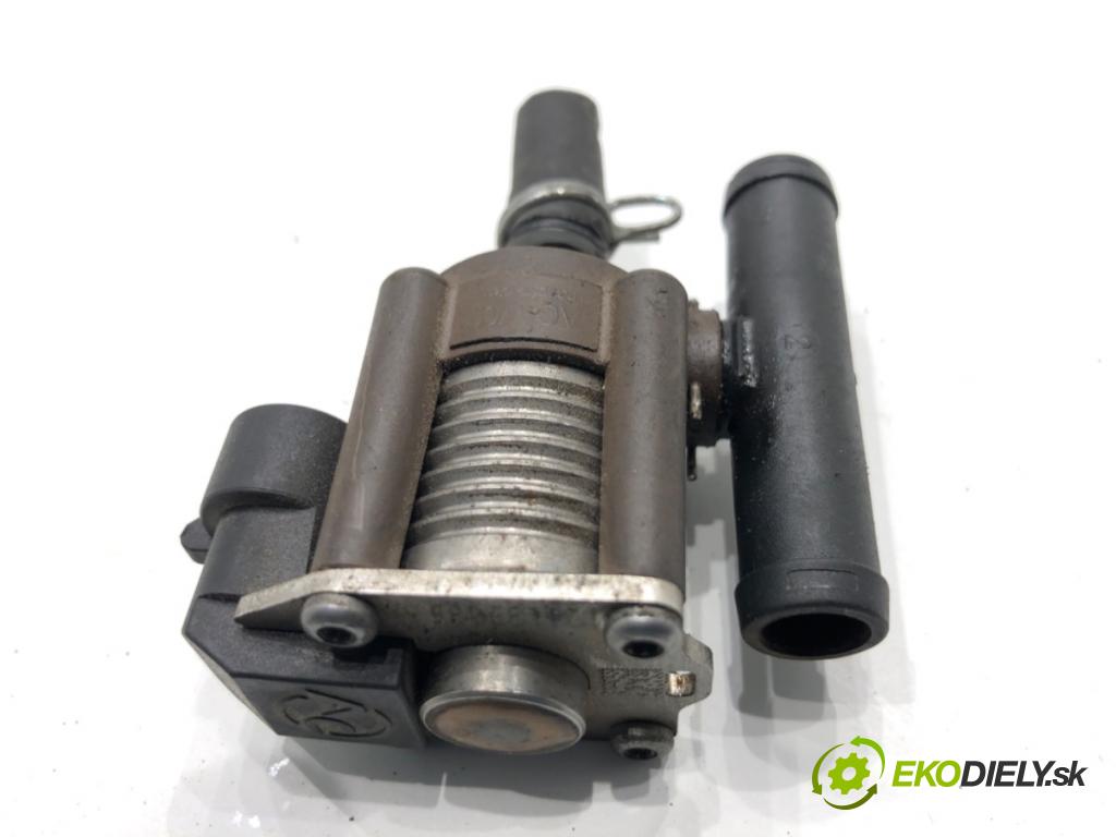 BMW E60 sedan 2004 170 kW 530 i 2979 vstřikovač LPG 67R-017294