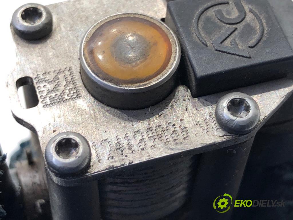 BMW E60 sedan 2004 170 kW 530 i 2979 vstřikovač LPG 67R-017294