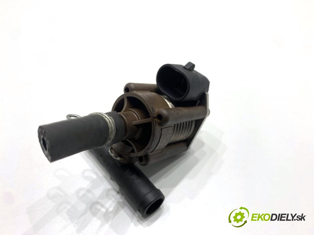 BMW E60 sedan 2004 170 kW 530 i 2979 vstřikovač LPG 67R-017294