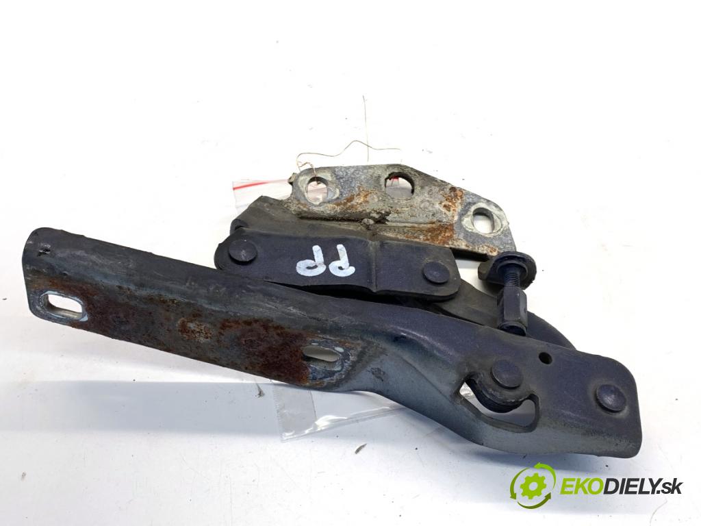 VW PASSAT B7 Kombi 2011 125 kW 2.0 TDI 1968 Záves kapoty pravy predný