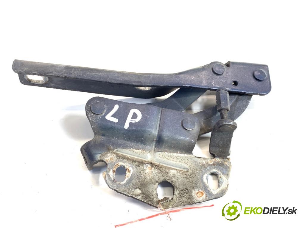 VW PASSAT B7 Kombi 2011 125 kW 2.0 TDI 1968 Záves kapoty ľavy predný