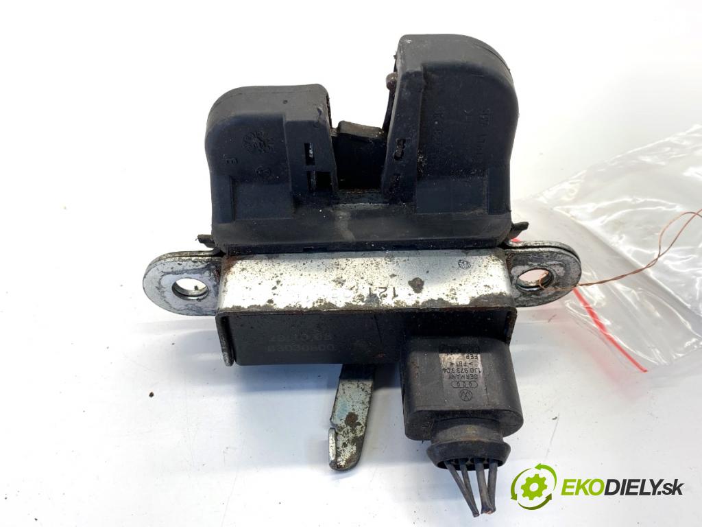 VW PASSAT B7 Kombi 2011 125 kW 2.0 TDI 1968 zámok dveří zadní část 1K6827505C