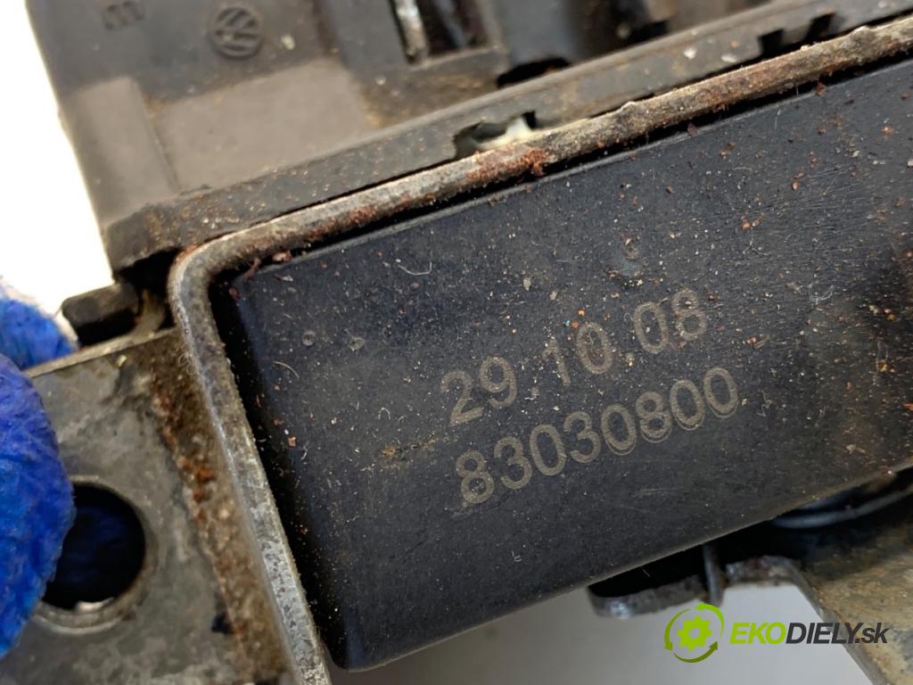 VW PASSAT B7 Kombi 2011 125 kW 2.0 TDI 1968 zámok dveří zadní část 1K6827505C