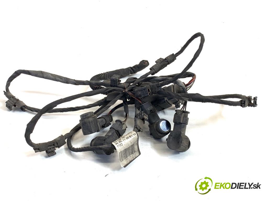 VW PASSAT B7 Kombi 2011 125 kW 2.0 TDI 1968 káblovačka PDC zadní část 3AF971104L