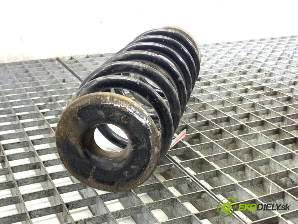VW PASSAT B7 Kombi 2011 125 kW 2.0 TDI 1968 Pružina zad  (Kľučka dverí ostatné)