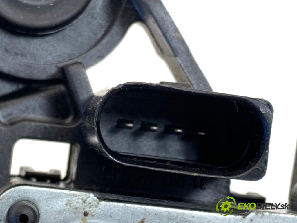 VW PASSAT B7 Kombi 2011 125 kW 2.0 TDI 1968 Motor stieračov zad 3C9955711A