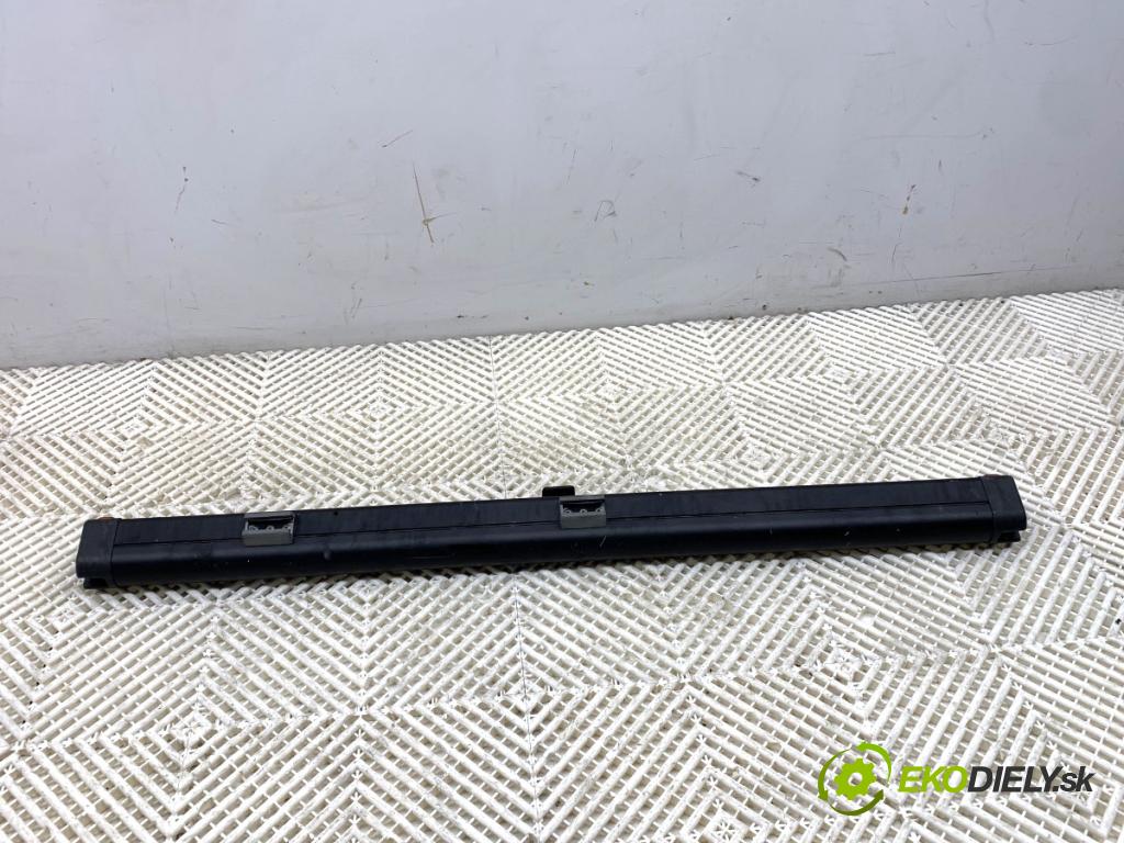 VW PASSAT B7 Kombi 2011 125 kW 2.0 TDI 1968 Roleta kufra