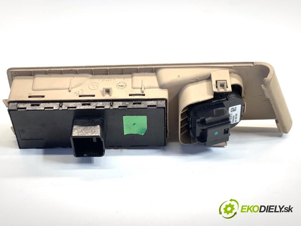 VW PASSAT B7 Kombi 2011 125 kW 2.0 TDI 1968 Prepínač okien 3AB857857A (Prepínacie páčky pod volantom)