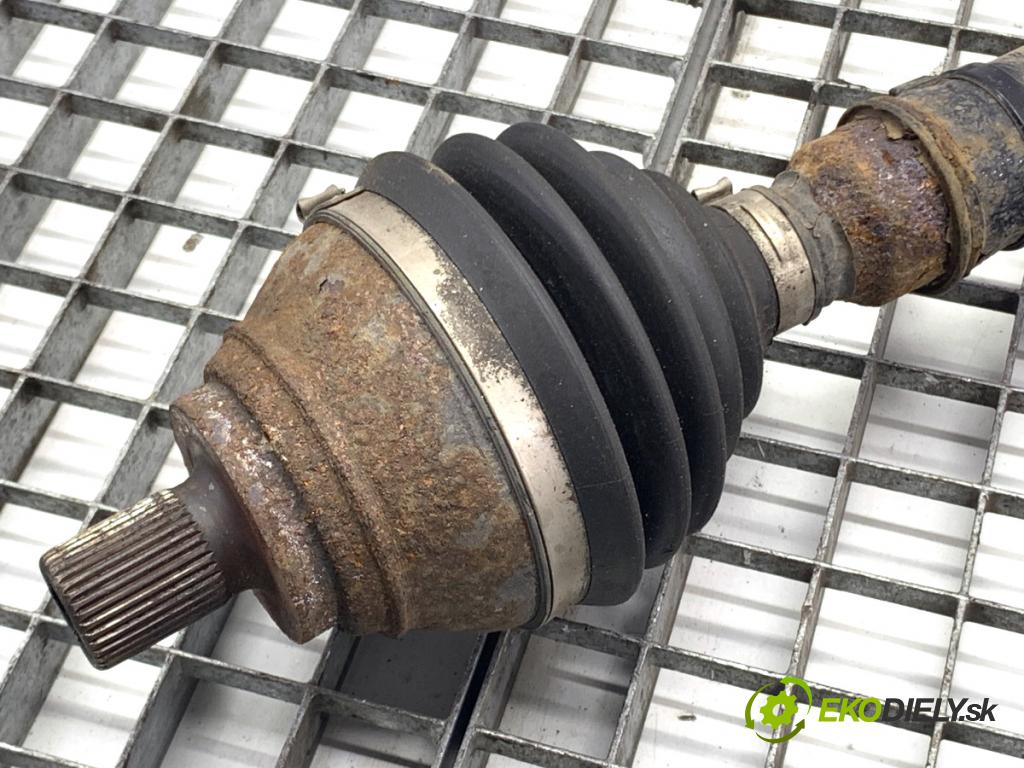 VW PASSAT B7 Kombi 2011 125 kW 2.0 TDI 1968 poloos pravý přední část 3C0407272AJ