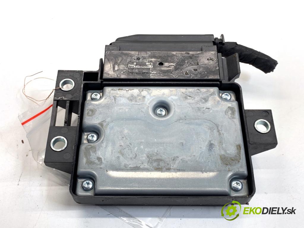 VW PASSAT B7 Kombi 2011 125 kW 2.0 TDI 1968 Modul brzdy ručnej brzdy 3AA907801G