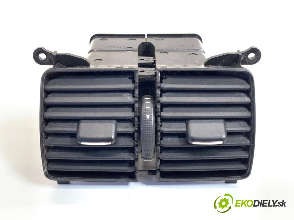 VW PASSAT B7 Kombi 2011 125 kW 2.0 TDI 1968 Mriežky kúrenia zad 3AA819203