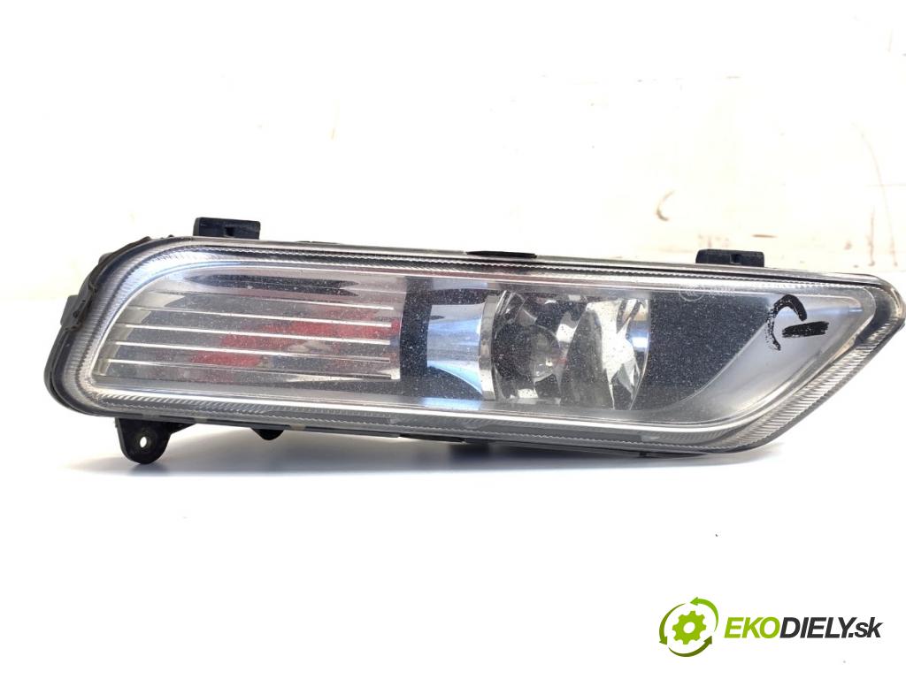 VW PASSAT B7 Kombi 2011 125 kW 2.0 TDI 1968 Hmlové svetlo, hmlovka pravy predný 