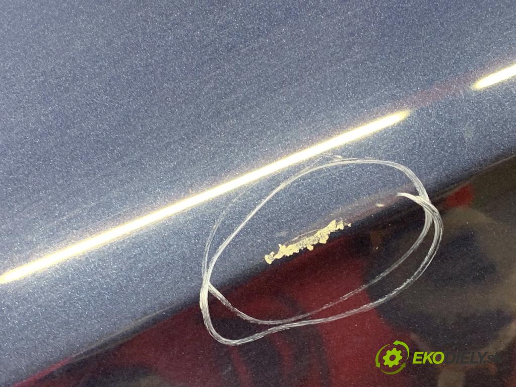 VW PASSAT B7 Kombi 2011 125 kW 2.0 TDI 1968 Blatník ľavy predný