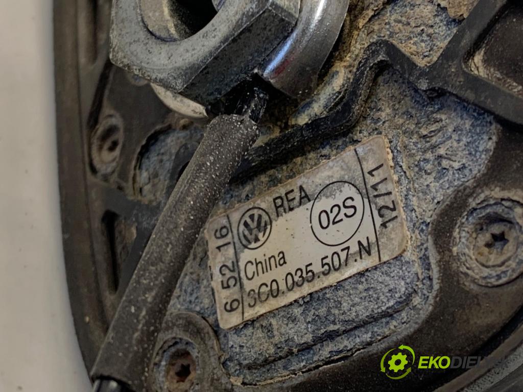 VW PASSAT B7 Kombi 2011 125 kW 2.0 TDI 1968 ANTENA 3C0035507N