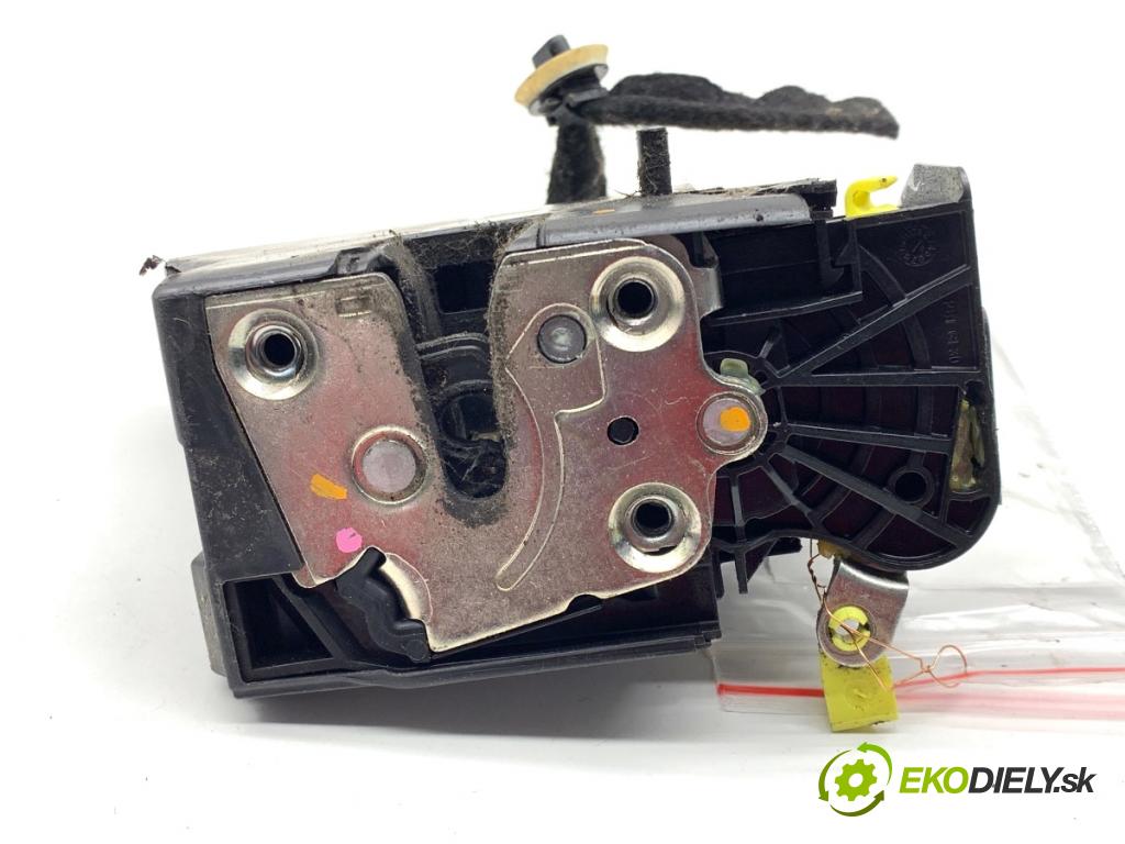 DACIA LOGAN II sedan 2019 54 kW 1.0 SCe 75 998 zámok Dvere ľavy zad 825033585R